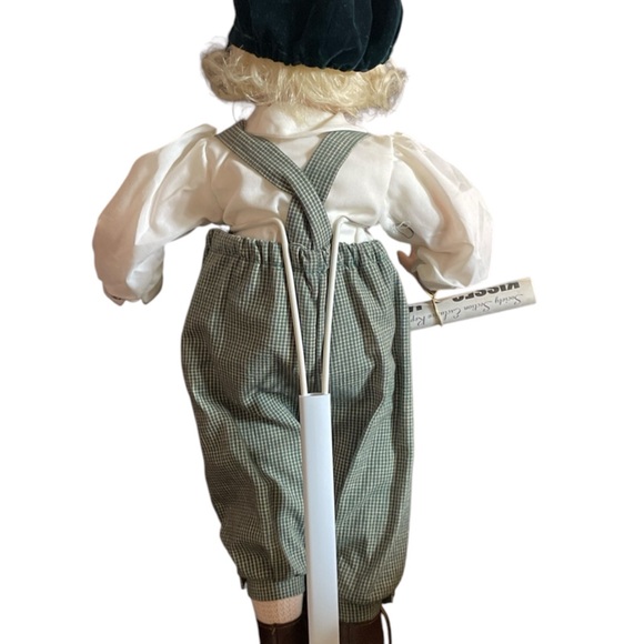 Fayzah Spanos Annual Edition porcelain Doll with Blonde Hair and plaid Outfit. - Picture 4 of 6